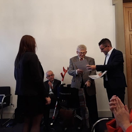 Größeres Bild ansehen