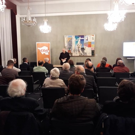 Größeres Bild ansehen