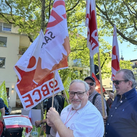 Größeres Bild ansehen